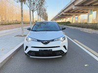 Beli SUV Dijual Harga Bagus Transmisi Otomatis Jok Kain Interior Gelap Setir Kiri Mobil Bekas