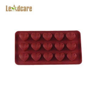 El modelo de chocolate de silicona de grado alimenticio Love Flower DIY cake chocolate es resistente a altas temperaturas y fácil de limpiar - Product Image 5