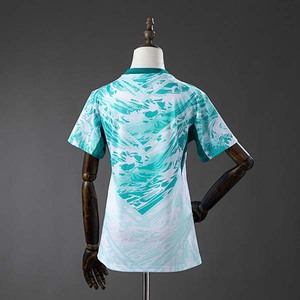 Индивидуальная футбольная форма сборной Португалии (гостевая, унисекс) 2026 года, новая, дышащая, быстросохнущая, 100% полиэстер, с логотипом спереди, короткий рукав - Product Image 2