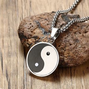 Colgantes de oro de 10k y 14k con forma de Buda, yin, yang, Jesús, Dios, hamsa, para unisex, venta al por mayor - Product Image 6