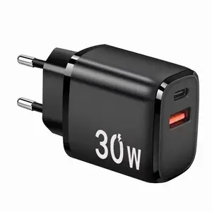 Universal 2 USB-Anschlüsse QC 3.0 Typ c PD 20 W Wandladegerät max 35 W Doppel-Anschluss USB CE Schnelles Wandladegerät zum Aufladen von Mobilgeräten