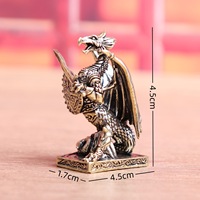 Statue de guerrier dragon en laiton, ornement de bureau, ornement de griffon de la mythologie européenne, décoration rétro Feng Shui pour la maison