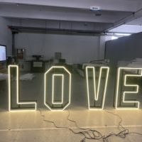 Lettres lumineuses géantes pliables RGB néon LOVE pour mariage et fête