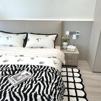 Modernes Luxuriöses Italienisches Design Kingsize-Bett mit Hochwertigen Schlafzimmermöbeln Holzrahmen Weiche Stoffpolsterung Neue Kollektion