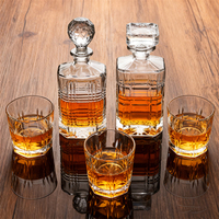 Carafe à whisky vintage grande capacité 900 ml en verre gravé sans plomb avec bouchon et logo personnalisé pour cadeaux d'affaires
