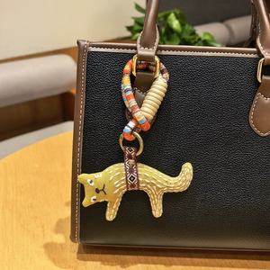 Nuevo Llavero de Peluche Portátil con Mosquetón de Corazón 2026, Ecológico, Muñeco 3D, Regalo de Cumpleaños, Colgante para Bolsa de Niños, Llavero de Tela con Dibujo Animado de Zorro - Product Image 5