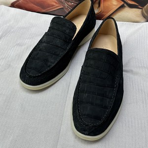 Mocasines de Piel de Cocodrilo 100% Auténtica en Color Negro |   Zapatillas sin cordones con acabado mate |   Zapatos Casuales para Hombre con Suela de Goma Resistente - Product Image 4