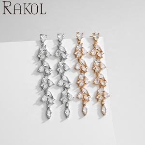 RAKOL EP5428 mujer elegante cristal brillante moda borla plata chapado en oro pendientes largos fiesta boda - Product Image 4