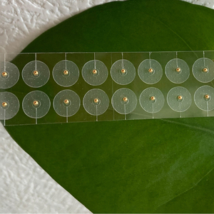 2025 Top vente 20pcs graines d'oreille d'acupression en acier inoxydable doré pour un usage quotidien - Product Image 1