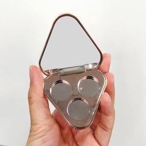 Boîtier de maquillage en plastique recyclable de luxe OEM personnalisable à 3 compartiments pour fards à paupières, rechargeable, avec couvercle transparent - Product Image 6