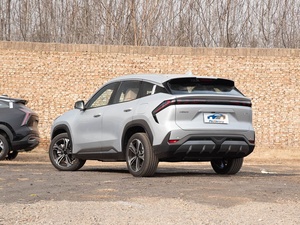 Nouvelle arrivée Geely Galaxy L7 Yinhe EM-i 115KM Discovery Edition, voiture électrique 5 places pour adultes, véhicule à énergie nouvelle en stock - Product Image 5