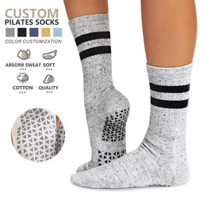 Calcetines de Yoga y Pilates de Silicona Antideslizantes de Alta Calidad para Mujer, Diseño Moderno con Logotipo Personalizado, Personalización al por Mayor - Product Image 1