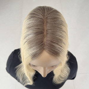 พร้อมส่ง ท็อปเปอร์ผมแท้รัสเซียแบบโมโนเบส 3x5.5 นิ้ว พร้อมคลิป PU  แบบลอน สีบลอนด์บาเลยาจ สำหรับผู้หญิงผิวขาวที่มีปัญหาผมร่วง - Product Image 5
