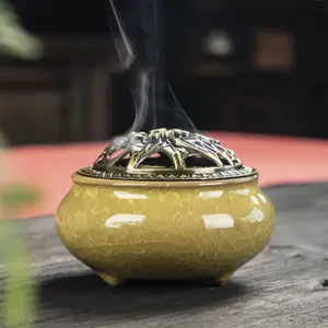 Brûleur d'encens en céramique moderne et simple, grand modèle classique en bois de santal, four à craquelure de glace transformé en décoration d'intérieur - Product Image 1