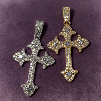 Pendentif Croix Vintage Princesse 43.4x23.8mm en Argent 925 Moissanite VVS Sertie de Pierres, Deux Couleurs Or et Argent, Thème Religieux