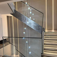 Aluminium-Legierung Bodenmontierte Glas-Handläufe für Wendeltreppen, Innen-Geländer mit Edelstahl-Metallzierleiste