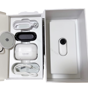En Stock Cámara de Acción Insta360 GO 2 con Estabilización 4FlowState, Resistente al Agua hasta 4m, Cámara Deportiva Insta 360 Go2, 4k - Product Image 1