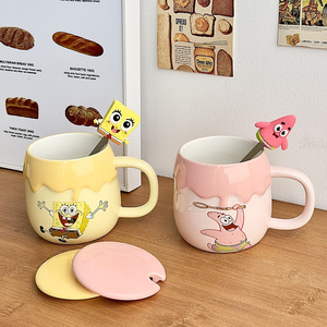 Taza <span class=keywords><strong>de</strong></span> Cerámica <span class=keywords><strong>de</strong></span> <span class=keywords><strong>Bob</strong></span> <span class=keywords><strong>Esponja</strong></span> con Tapa y Cuchara, Taza <span class=keywords><strong>de</strong></span> Café con Forma <span class=keywords><strong>de</strong></span> Tarro <span class=keywords><strong>de</strong></span> Miel <span class=keywords><strong>de</strong></span> <span class=keywords><strong>Dibujos</strong></span> <span class=keywords><strong>Animados</strong></span>, Taza <span class=keywords><strong>de</strong></span> Agua para Parejas, Regalo - Product Image 5