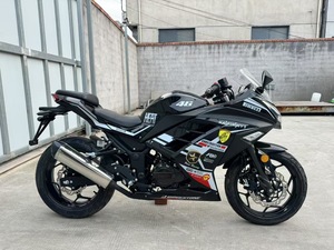 Motocicleta de Gasolina de Segunda Mano EU Mini 400CC - Motor Potente, Ideal para Conducir por la Calle - Product Image 3