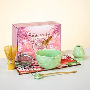 Ensemble de thé matcha 7 pièces, bol <span class=keywords><strong>à</strong></span> matcha en céramique rose avec bec verseur, fouet en bambou, support pour fouet, cuillère, tamis, ensemble cadeau fleur de cerisier - Product Image 5