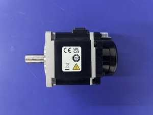 Moteur AC Série 1S 100% Neuf et Original R88M-1M20030T-S2 200W 230VAC avec Encodeur Absolu RPM R88M-1M20030T-S2 Série AC 1S M - Product Image 4