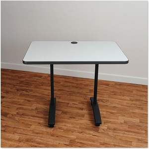 Alera ALEVA7443BK Série Valencia 24,5 pouces. X 19,75 pouces X 28,5 pouces Table de formation avec base en T, table de conférence noire - Product Image 4