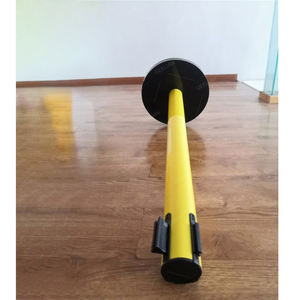 Manager Queue Car Show <span class=keywords><strong>Q</strong></span> Manager Queue Pole Barrera de cinturón retráctil Poste de puntal negro <span class=keywords><strong>para</strong></span> control de multitudes - Product Image 2