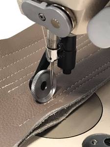 Macchina da Cucire Industriale Speciale con Alimentazione a Rullo CS 5100 di Marca Taiwanese, Sistema di Alimentazione Stabile, Cucitura Automatica Durevole - Product Image 3