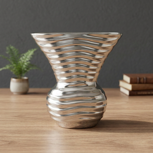 Vase de sol en aluminium - Design léger et luxueux pour les fêtes par Ideas Inc - Product Image 3