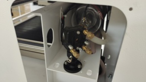 เครื่องแกะสลักและตัดด้วยเลเซอร์ CO2 ความเร็วสูง 400x600 มม. กำลัง 50W 60W 80W รุ่นประสิทธิภาพสูง - Product Image 4