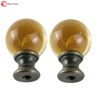 Classique marron foncé translucide boule de verre avec finition en laiton antique pour lampe de bureau finial