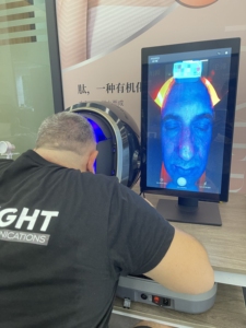 Smart Mirror <b>Touch</b> <b>Screen</b> Skin Analyzing Moisture Face Water Oil Detector <b>Monitor</b> Skin Color Wrinkle Analyzing - Product Image 3