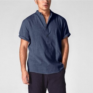 QFZ2919 - Camisa Holgada Informal de Color Sólido para Hombre - Product Image 3