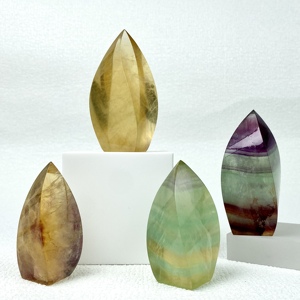 Vente en gros de tours de <span class=keywords><strong>fluorite</strong></span> arc-en-ciel de haute qualité, pierres de guérison en cristal, ornement flamme de <span class=keywords><strong>fluorite</strong></span> pour la décoration intérieure - Product Image 4