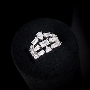 00113 Colliers ras de cou de luxe à 5 couches, ensembles de bijoux pour femmes, zircone cubique, ensemble de collier de mariée, réglable - Product Image 5