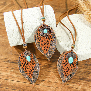 Colliers pendentifs tendance en alliage de zinc, forme de feuille, pierre turquoise, bijoux pour femmes 2024 - Product Image 3