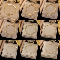 Bracelet en acier inoxydable pour femme plaqué or 18 carats - Chaîne polyvalente, simple et unique avec bracelet en perles en forme de cœur