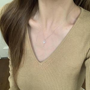 Mini collier clé magique pour femmes en argent pur S925 avec design de niche en platine, chaîne de clavicule douce - Product Image 5