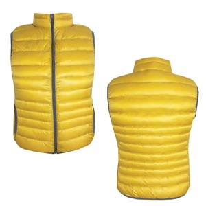 เสื้อกั๊กบุนวมไซส์ใหญ่พิเศษสำหรับผู้หญิง, เสื้อกั๊กมีฮู้ดสไตล์เหนือเสื้อโค้ทกันลมพร้อมผ้าระบายอากาศและของตกแต่งแบบปัก - Product Image 3