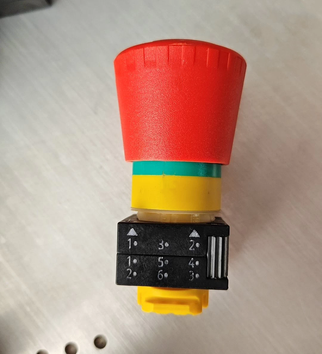 New Original 3SB3203-1HA20-0CC0 <strong>Emergency</strong> <strong>Stop</strong> <strong>Button</strong> in Stock