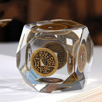 Presse-papiers en résine époxy avec logo personnalisé, pièce de monnaie intégrée, cube en résine, ornement, souvenir d'entreprise, objet de collection, décoration de bureau, cadeau
