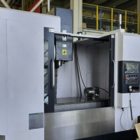 Centre d'usinage vertical CNC VMC1580 robuste avec broche BT50 pour le traitement des métaux