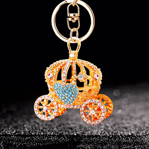 Porte-clés pendentif citrouille <span class=keywords><strong>de</strong></span> <span class=keywords><strong>conte</strong></span> <span class=keywords><strong>de</strong></span> fées, design créatif 'Diamant d'eau', mignon, pour sac <span class=keywords><strong>de</strong></span> femme, en métal, cadeau, vente en gros - Product Image 3