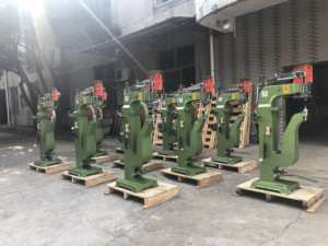 Automatische Rolwagenkast Reistas Bagageklinkmachine Efficiënte Bevestiging Met Nieuw Mechanisch Lager En Motor Snelvoer - Product Image 2