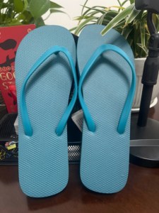 Tongs en Pvc pour hommes, pantoufles de Massage de couleur assortie, antidérapantes, de grande taille, pantoufles de Spa - Product Image 5