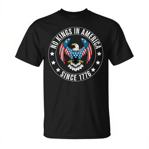 T-shirt No Kings In America Since 1776 con design dell'aquila patriottica, vestibilità unisex nera - Product Image 2