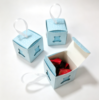 Boîte à dragées personnalisée pour baby shower, boîte cadeau carrée en papier découpée en forme d'ours mignon avec ruban en organza pour fête d'anniversaire ou baptême