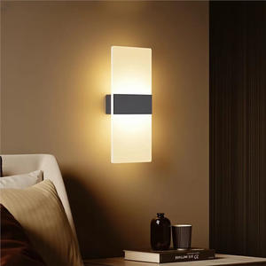 Lampe murale LED moderne E27 36V avec interrupteur pour chambre à coucher, salon, couloir, escalier - Product Image 1