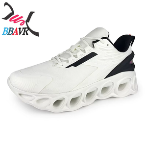 Chaussures de marche décontractées pour hommes, nouvelles, pour le sport en plein air, respirantes, en mesh, avec fonction antidérapante - Product Image 4