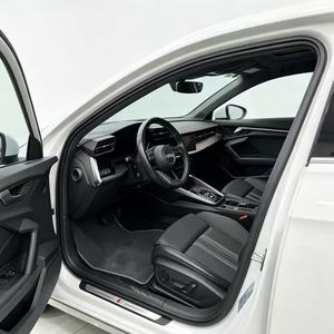 Berline de luxe d'occasion 2024 Audi A3L Limousine 35 TFSI Essence 4 portes 5 places Conduite à gauche Intérieur spacieux Pré-utilisé En stock - Product Image 3